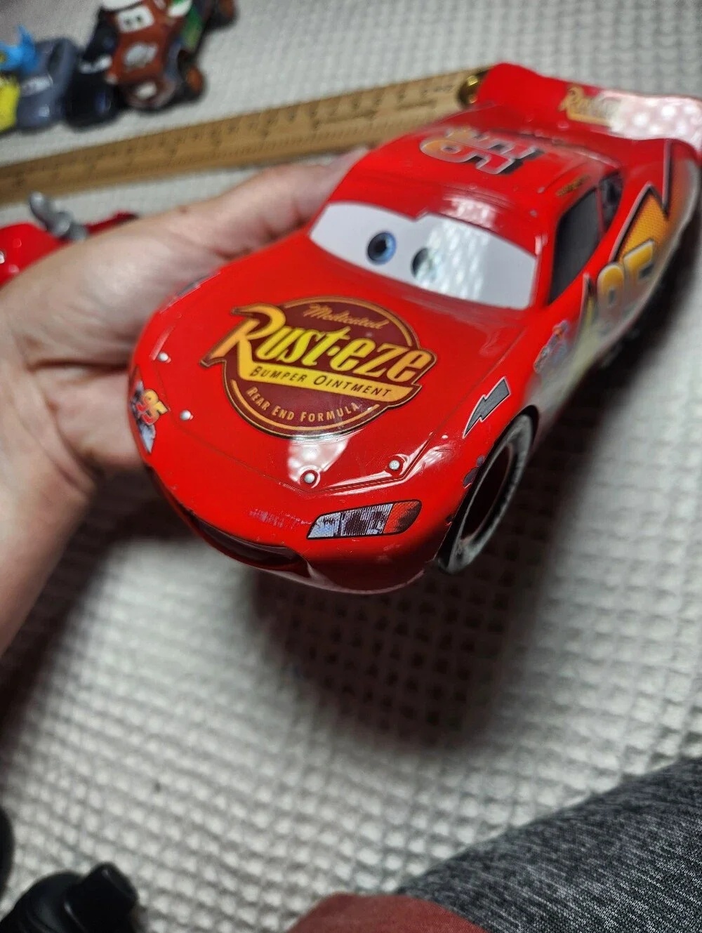 Lightning McQueen and Friends Mini Vehicle Toy Set - Some Flaws-  8 Cars